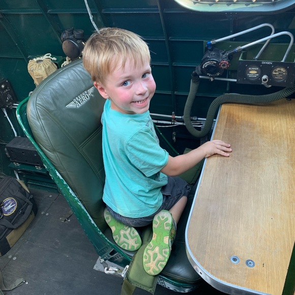 Meet your Posher, Julez - Picture 1 of 1